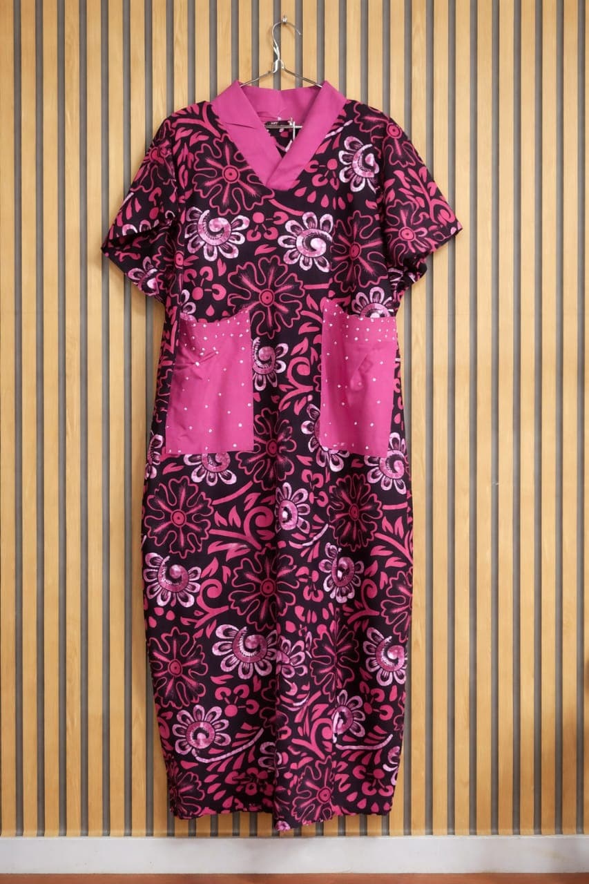 Radiant Bloom Midi Ankara Dress – Pink Floral